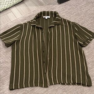 Banana Republic Button down (Green/Creme) Medium